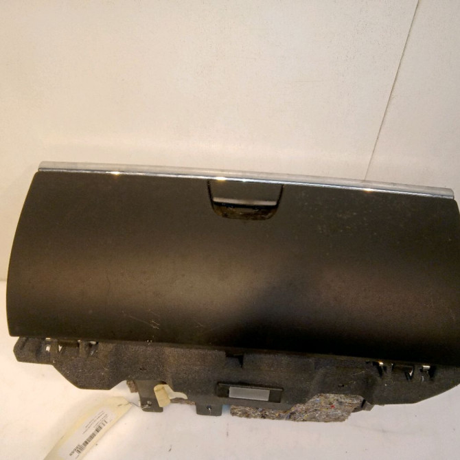 Boite à gants occasion CITROEN C6 Phase 1 12-2005->03-2013 2.2 HDI 170ch 8226V7 1