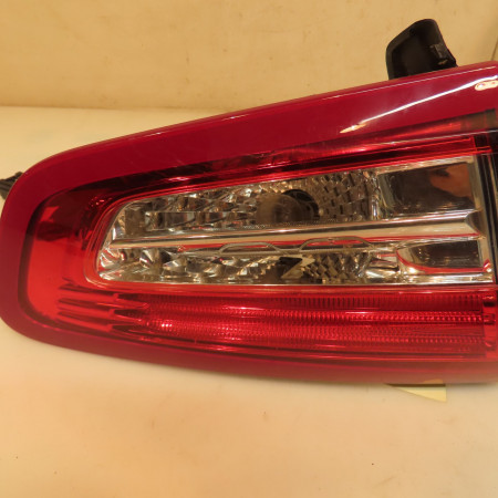 Feu arrière intérieur droit occasion  9803167980
