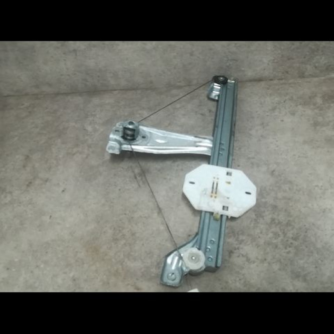 Mecanisme leve-glace arrière gauche occasion DACIA SANDERO II Phase 1 10-2012->... 1.0i 75ch 827217198R 2