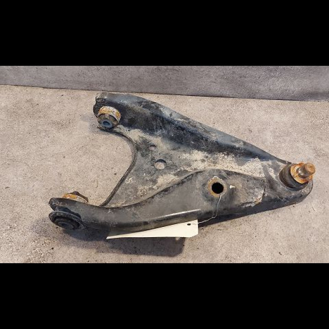 Triangle inf avd occasion DACIA SANDERO II Phase 1 04-1995->04-1999 1.0i 75ch 545006623R 1