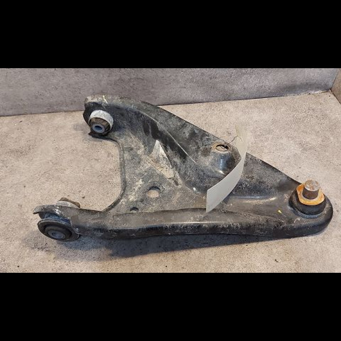 Triangle inf avg occasion DACIA SANDERO II Phase 1 04-1995->04-1999 1.0i 75ch 545017081R 1