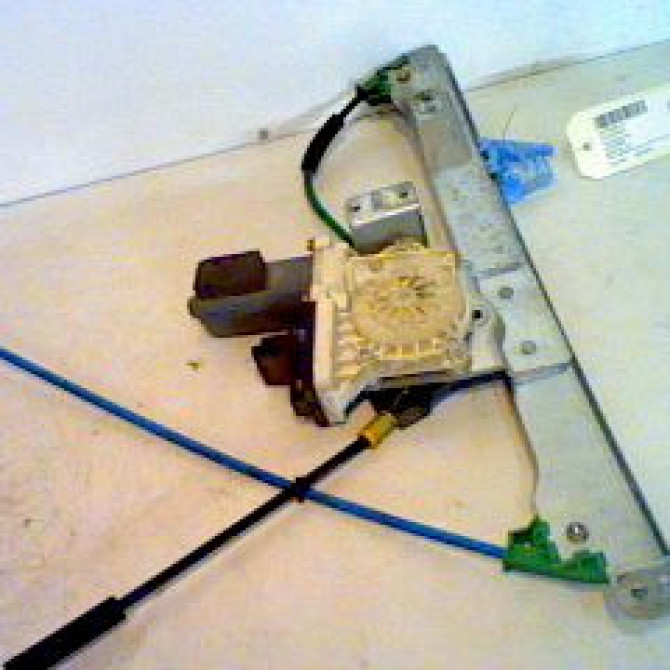 Mecanisme + moteur lève-glace avant droit occasion CITROEN C2 Phase 1 09-2003->10-2008 9222X2 2