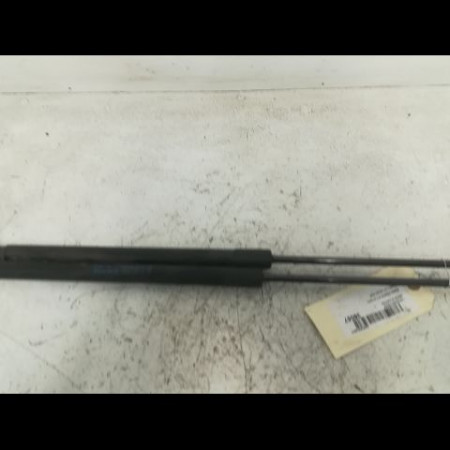 Verin droit hayon occasion FORD FIESTA VI Phase 1 10-2008->11-2012 1.4 TDCI 68ch 1666068