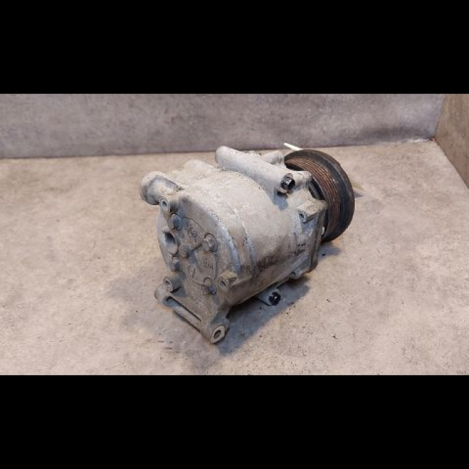 Compresseur air conditionne occasion FORD FIESTA VI Phase 1 10-2008->11-2012 1.2i 60ch Ambiente 1763935 2