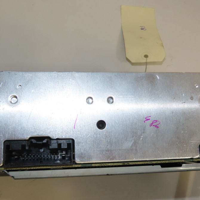 Autoradio occasion FORD FIESTA VI Phase 1 10-2008->11-2012 1.6 TDCI 95ch 2044327 3