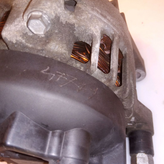 Alternateur occasion FORD FIESTA VI Phase 2 11-2012->... 1.5 TDCI 95ch 2251619 7