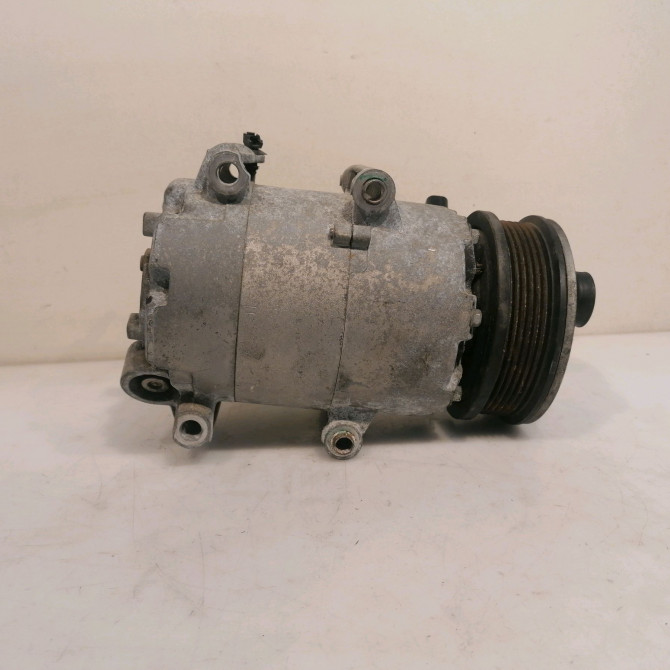 Compresseur air conditionne occasion FORD FIESTA VI Phase 1 10-2008->11-2012 1.4 TDCI 70ch 1890121 4