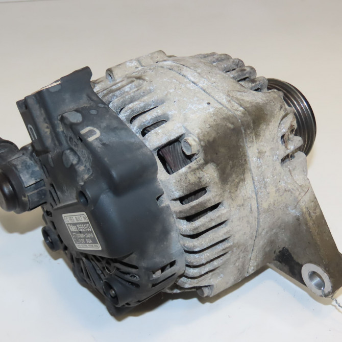 Alternateur occasion HYUNDAI GETZ Phase 2 11-2005->10-2010 1.5 CRDI 88ch 373002A010 3