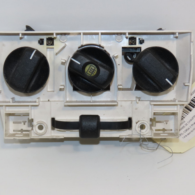 Commande de chauffage occasion OPEL CORSA II Phase 1 03-1993->04-1997 1.4i 8v 60ch 9198553 1