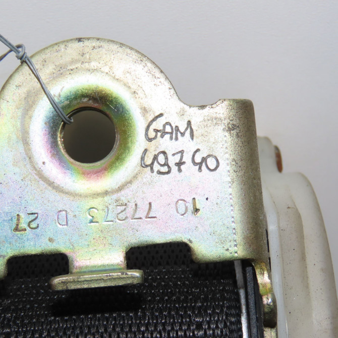 Ceinture arrière gauche occasion OPEL CORSA II Phase 1 03-1993->04-1997 1.4i 8v 60ch 90444265 2