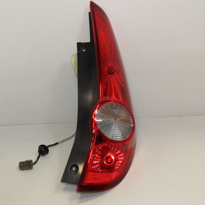 Feu arrière droit occasion OPEL AGILA II Phase 1 03-2008->12-2014 1.0i 65ch 93193680 1