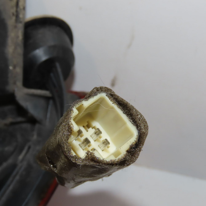 Feu arrière droit occasion OPEL AGILA II Phase 1 03-2008->12-2014 1.0i 65ch 93193680 3