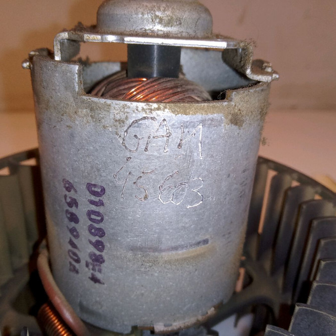 Ventilateur de chauffage occasion OPEL CORSA II Phase 2 04-1997->10-2000 1.2i 52466654 3