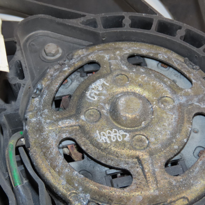 Ventilateur de refroidissement occasion PEUGEOT 206 Phase 1 09-1998->03-2009 2.0 HDI 125392 4