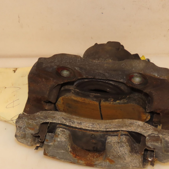 Etrier de frein avant droit occasion PEUGEOT 2008 Phase 1 01-2013->... 1.6 E-HDI 92ch 1617292180 3