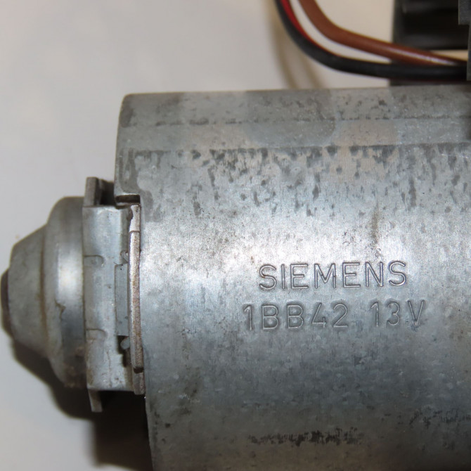 Ventilateur de chauffage occasion OPEL CORSA II Phase 1 03-1993->04-1997 1.4i 8v 60ch 52466654 3