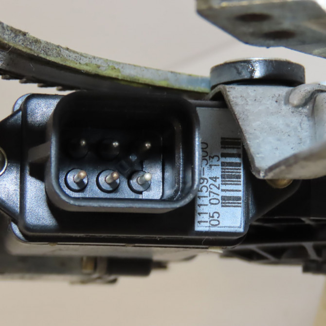 Mecanisme+moteur leve-glace avg occasion OPEL CORSA II Phase 1 03-1993->04-1997 1.4i 8v 60ch 90444379 4