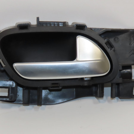 Poignee int porte avd occasion PEUGEOT 208 208 Phase 1 2012-03-01->2015-09-30 1.4 E-HDI 68ch 9144G4