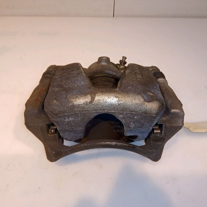 Etrier de frein avant gauche occasion RENAULT MEGANE IV Phase 1 12-2015->... 1.5 DCi 115ch 410110528R 2