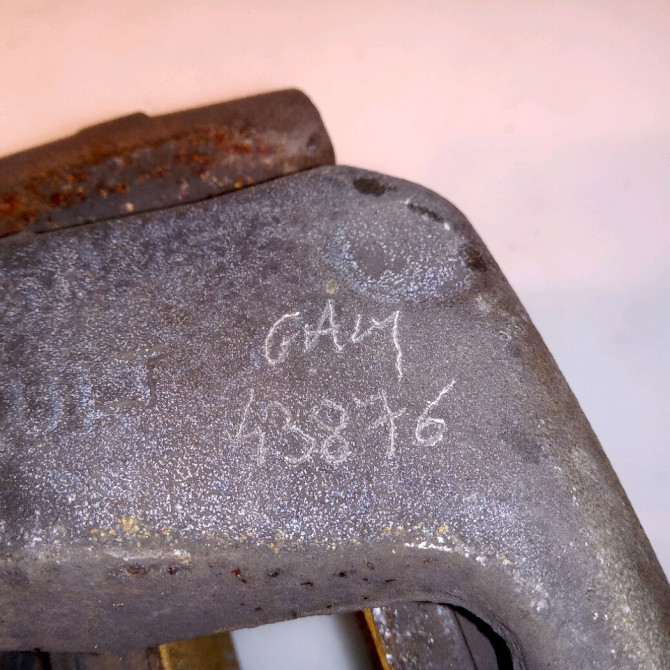 Etrier de frein avant droit occasion RENAULT MEGANE IV Phase 1 12-2015->... 1.5 DCi 115ch 410012354R 3