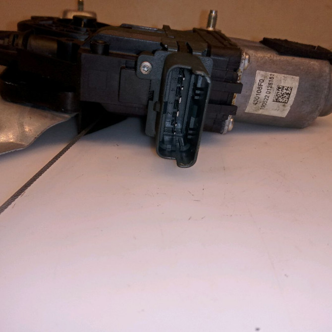 Mecanisme + moteur lève-glace avant droit occasion RENAULT MEGANE IV Phase 1 12-2015->... 1.5 DCi 115ch 807206746R 3