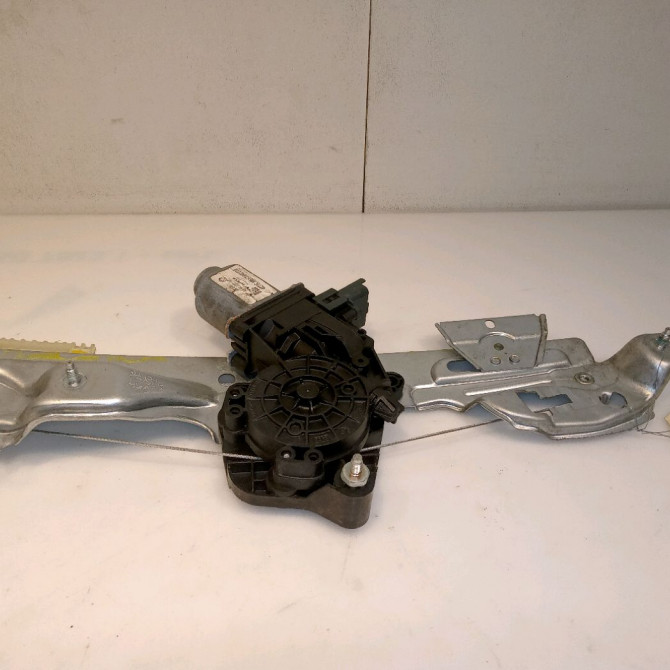 Mecanisme+moteur leve-glace ard occasion RENAULT MEGANE IV Phase 1 12-2015->... 1.5 DCi 115ch 827209091R 1