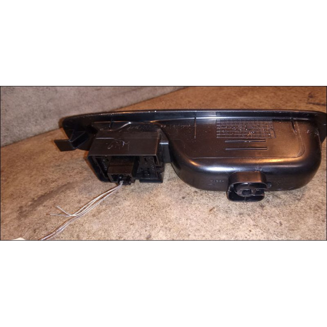 Commande leve-glace porte arrière gauche occasion RENAULT MEGANE IV Phase 1 12-2015->... 1.5 DCi 115ch 254214896R 2