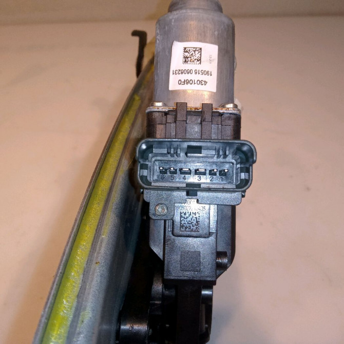 Mecanisme+moteur leve-glace arg occasion RENAULT MEGANE IV Phase 1 12-2015->... 1.5 DCi 115ch 3