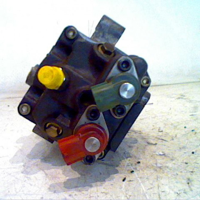 Pompe hp occasion RENAULT VELSATIS Phase 1 01-2002->04-2005 3