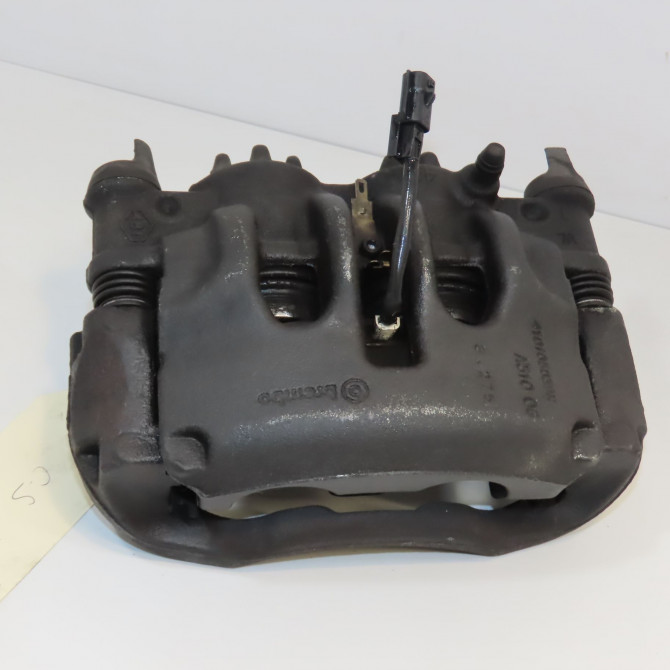 Etrier de frein avant gauche occasion RENAULT MASTER III Phase 2 06-2014->... 2.3 DCI 130ch 410111997R 1