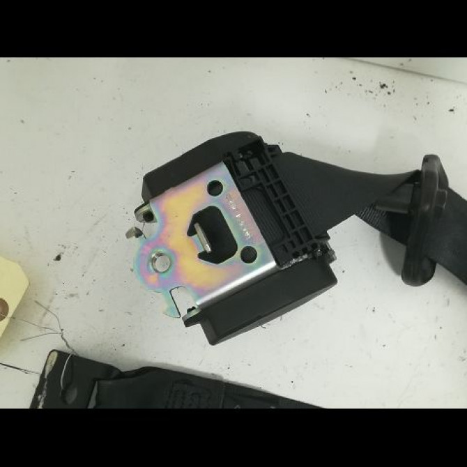 Ceinture arrière droite occasion RENAULT MEGANE III Phase 2 01-2012->06-2014 1.5 DCI 90ch 888405007R 3