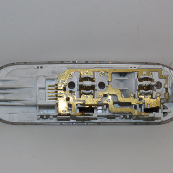 Plafonnier occasion RENAULT MASTER III Phase 2 06-2014->... 2.3 DCI 130ch 8200418356 2