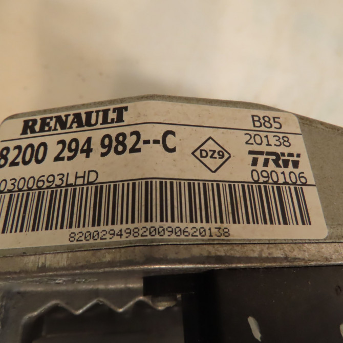 Colonne de direction assistee occasion RENAULT CLIO III Phase 1 09-2005->03-2009 1.5 DCI 105ch 8200937970 6