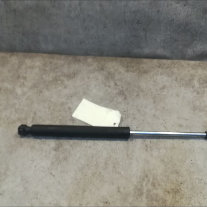 Verin droit hayon occasion RENAULT TWINGO I Phase 3 08-2000->06-2007 1.2i 8v 60ch 1