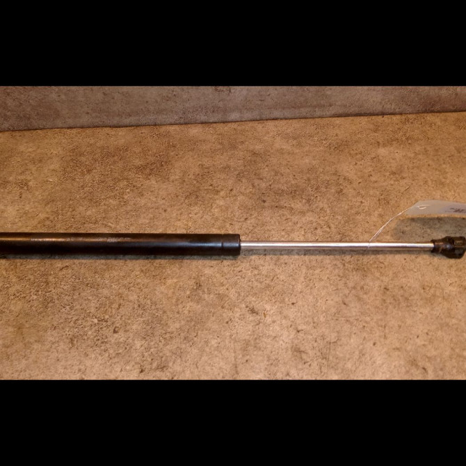 Verin droit hayon occasion RENAULT TWINGO I Phase 3 08-2000->06-2007 1.2i 16v 1