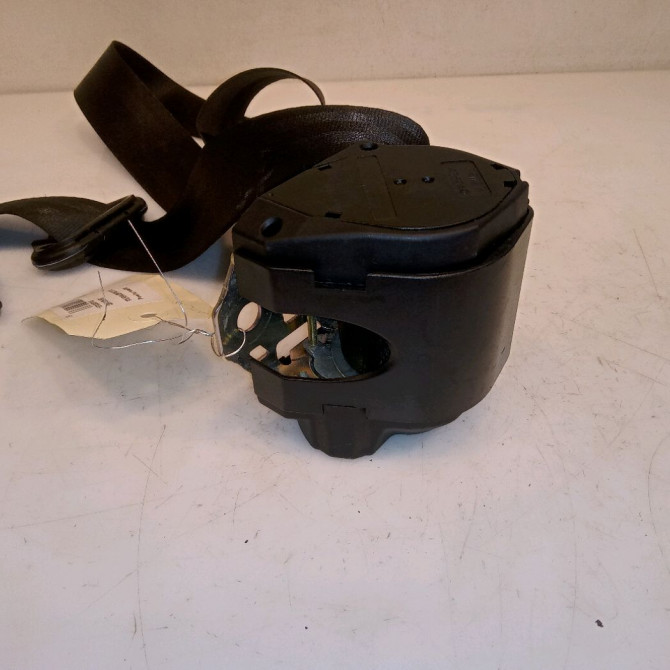 Ceinture arrière gauche occasion VOLKSWAGEN POLO IV Phase 2 05-2005->09-2009 1.2 65ch 6Q0857805ARAA 2