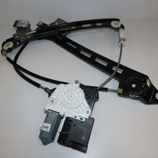 Mecanisme + moteur lève-glace avant droit occasion VOLKSWAGEN PASSAT VI Phase 1 CC 11-2011->12-2017 3C8837462M 2