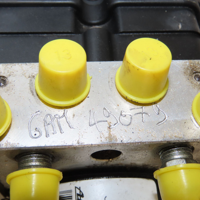 Unité hydraulique ABS occasion SUZUKI SWIFT III Phase 1 03-2005->09-2011 1.3i 90ch 5611063JA2 5