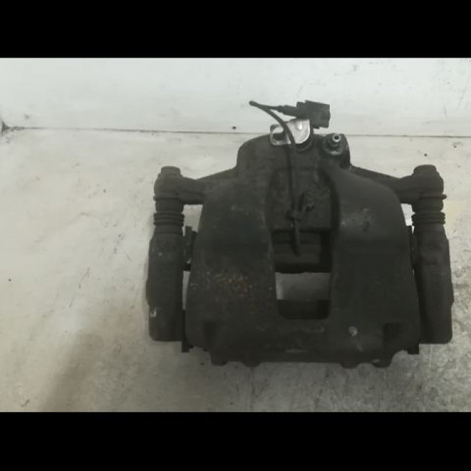 Etrier de frein avant droit occasion ALFA ROMEO MI.TO MI.TO Phase 1 2008-09-01->2016-12-31 1.3 JTDM 85ch 77365848 1