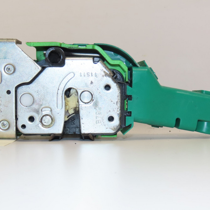 Serrure porte avg occasion ALFA ROMEO MI.TO MI.TO Phase 1 2008-09-01->2016-12-31 50522855 2