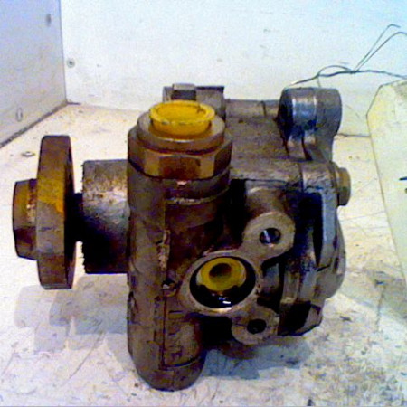 Pompe direction assistee occasion VOLKSWAGEN GOLF IV GOLF IV Phase 1 1998-01-01->2005-06-30 1.9 SDI 2K0422154A