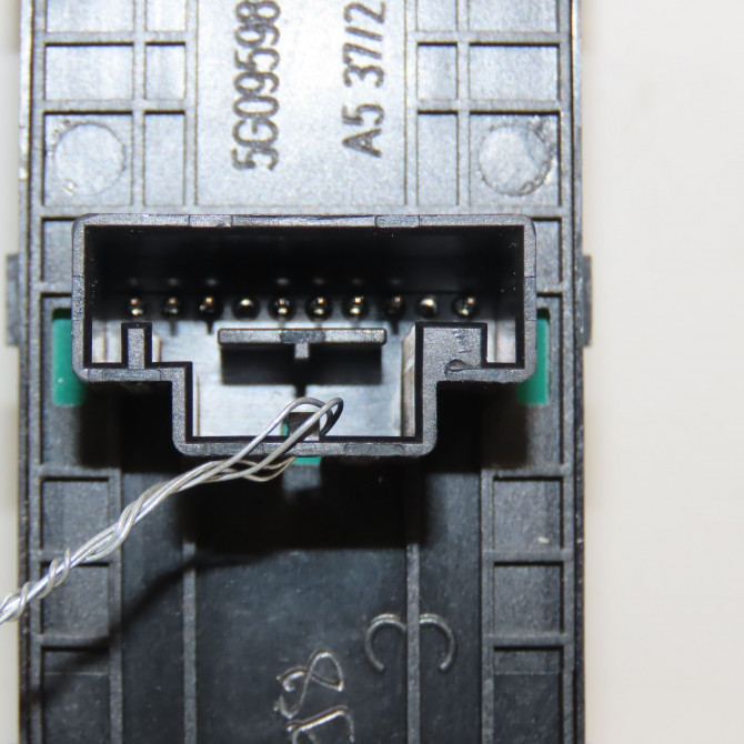 Commande lève-glace porte avant gauche occasion SEAT LEON III 5G0959857EWZU 3