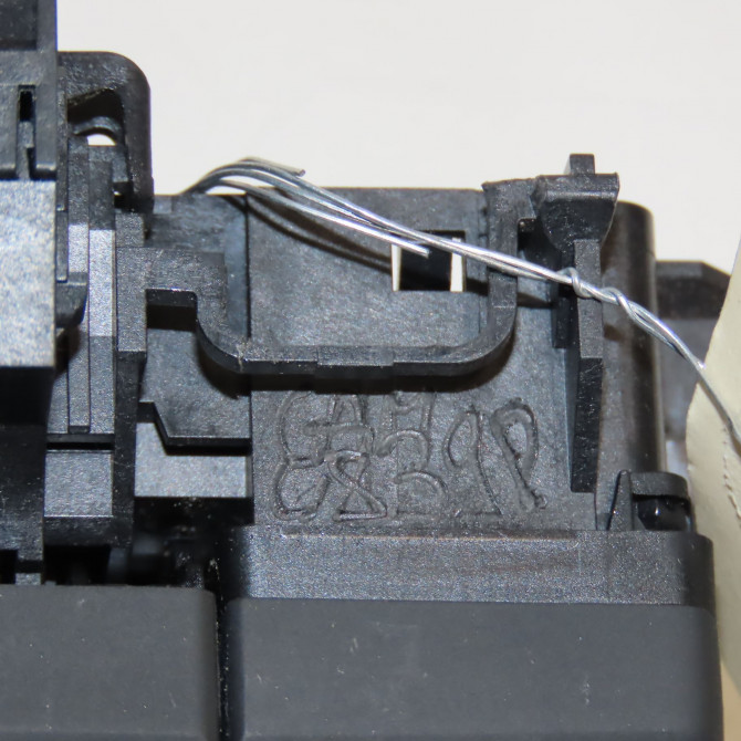 Interrupteur commande de frein a main occasion SEAT LEON III 5FA927225VRY 3