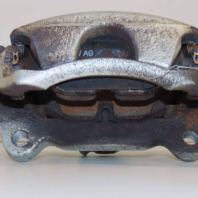 Etrier de frein avant droit occasion SEAT LEON III 5WA615124 3