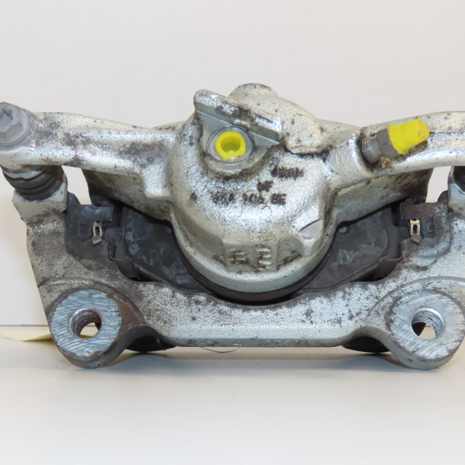 Etrier de frein avant droit occasion SEAT LEON III 5WA615124 4