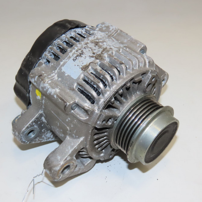 Alternateur occasion TOYOTA YARIS I Phase 2 03-2003->12-2005 75 D-4D 2706033040 2