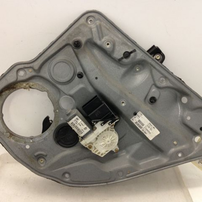 Mecanisme+moteur leve-glace ard occasion VOLKSWAGEN GOLF IV GOLF IV Phase 1 1998-01-01->2005-06-30 1.9 TDI 100ch 1J4839462F 1