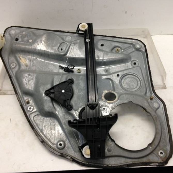 Mecanisme+moteur leve-glace ard occasion VOLKSWAGEN GOLF IV GOLF IV Phase 1 1998-01-01->2005-06-30 1.9 TDI 100ch 1J4839462F 2