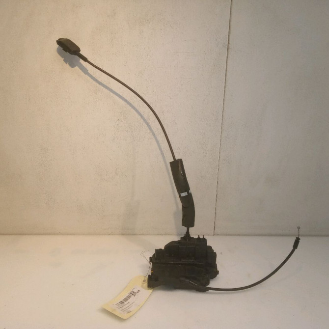 Serrure porte arg occasion RENAULT SCENIC III Phase 1 04-2009->11-2011 1.5 DCI 110ch 825030004R 1