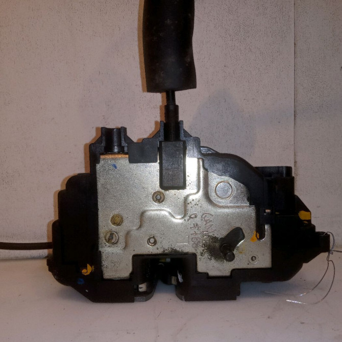 Serrure porte arg occasion RENAULT SCENIC III Phase 1 04-2009->11-2011 1.5 DCI 110ch 825030004R 3